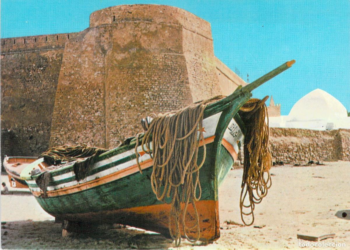 Postales: Postal de Hammamet T&uacute;nez con Barca de Pesca y Fuerte