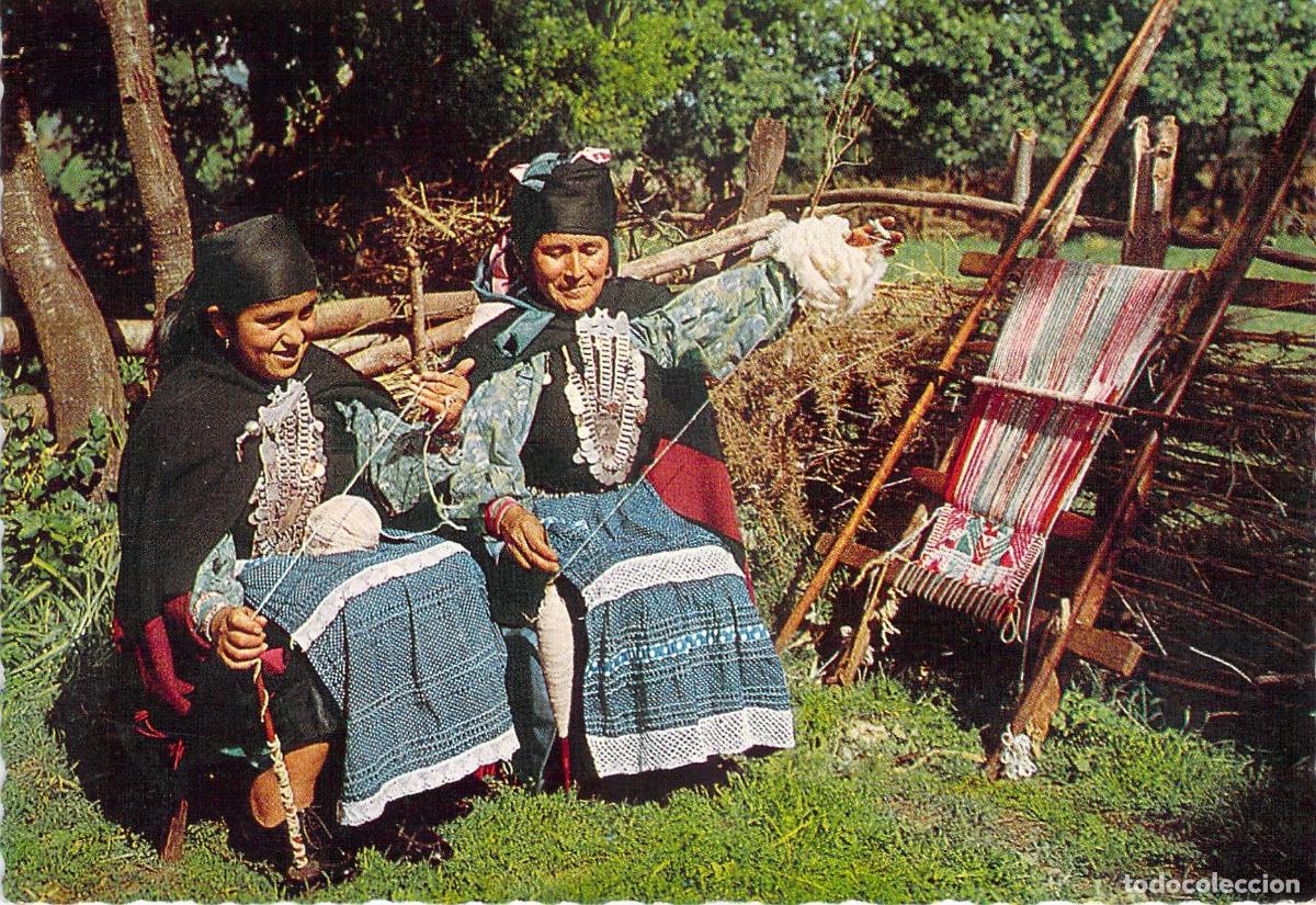 Cartes Postales: Postal de Mujeres Mapuches Hilando Junto al Telar Chile