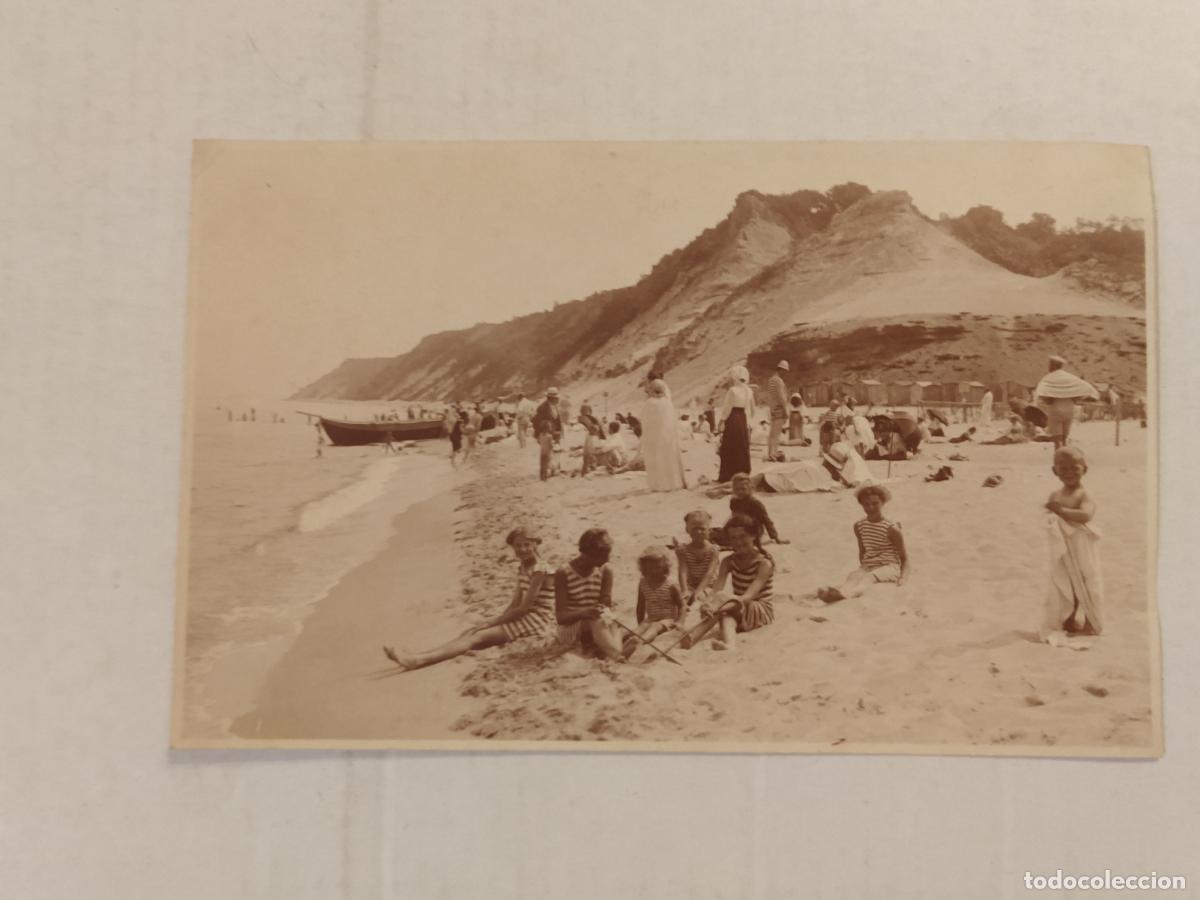 Postcards: LUGAR SIN IDENTIFICAR - UNA PLAYA - FOTOGRAFICA - POSTAL ANTIGUA (116.236)