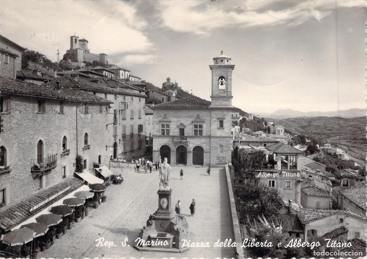 Postales: Postal de San Marino Piazza della Libert&agrave; y Albergo Titano