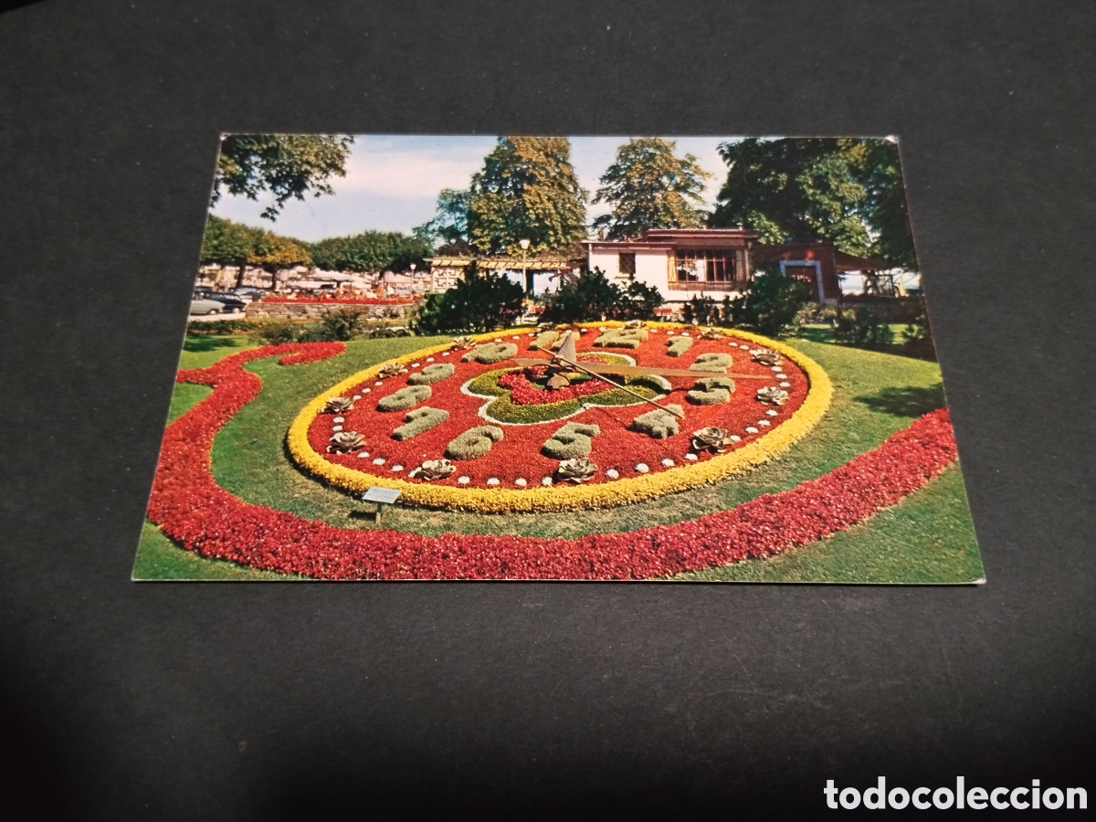 Postcards: Postal Gen&egrave;ve L'horloge fleurie