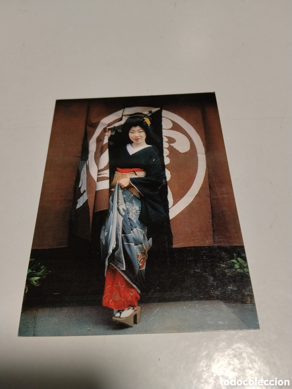 Postales: Geisha Girls .......