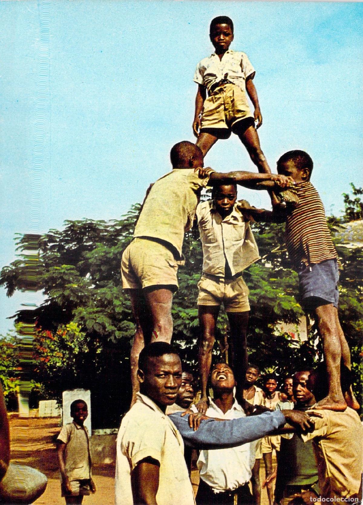 Postales: Postal de ni&ntilde;os jugando en Mozambique - Foto 1