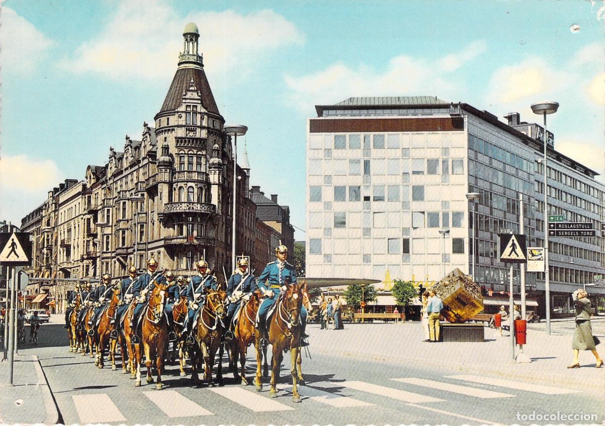 Postales: Postal de la Guardia Real a caballo en Stureplan, Estocolmo - Foto 1
