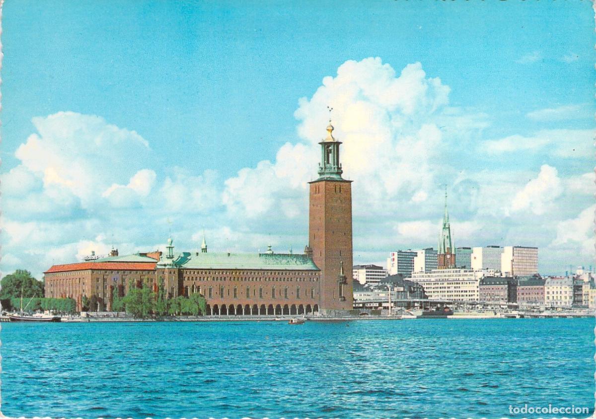 Postales: Postal de Estocolmo, Ayuntamiento Stadshuset desde S&ouml;der M&auml;larstrand - Foto 1