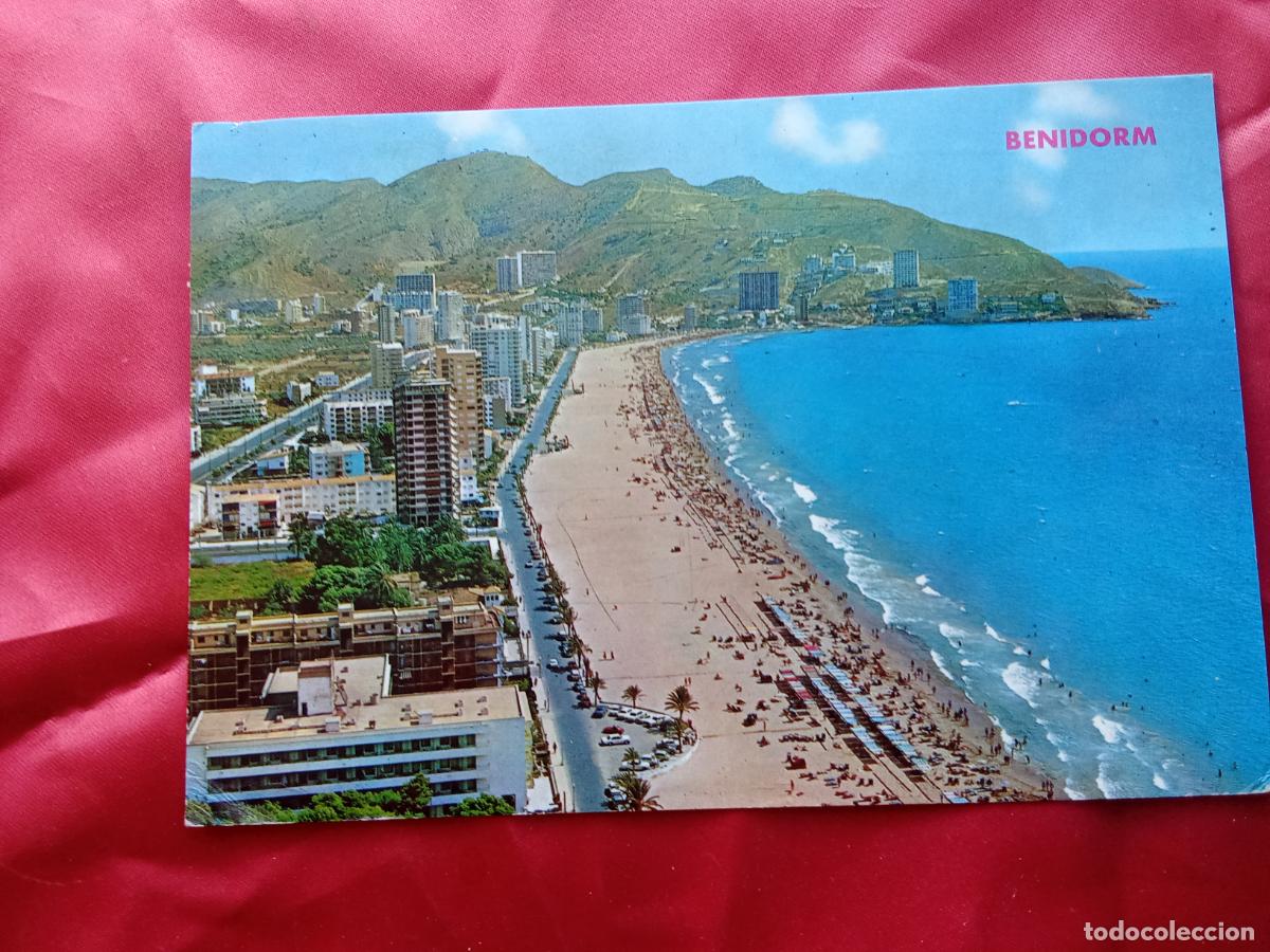 Postales: Postal antigua Benidorm (Alicante) Playa de Levant. P.1979