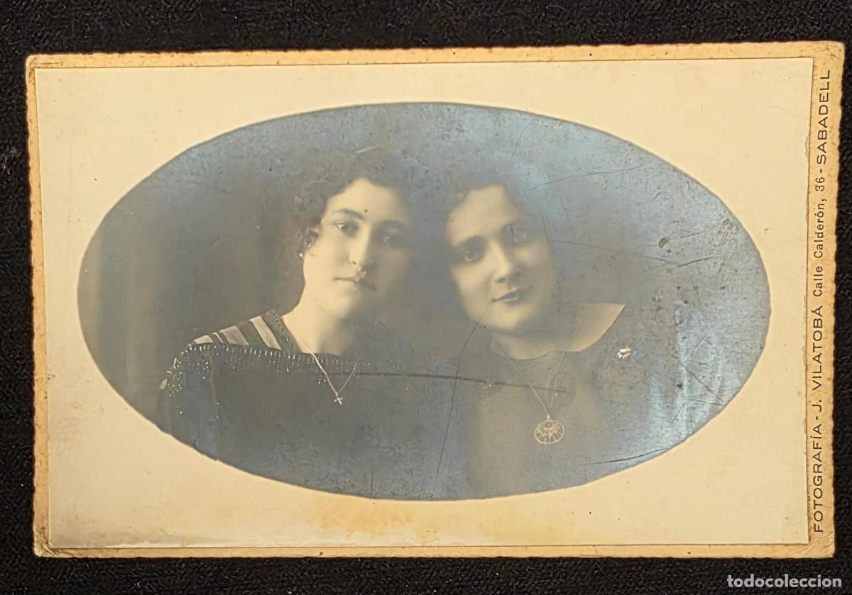 Postales: P.1153 Antigua Tarjeta Postal Fotogr&aacute;fica Doble Retrato de Damas &ndash; Fotograf&iacute;a J. Vilatob&agrave;, Sabadell