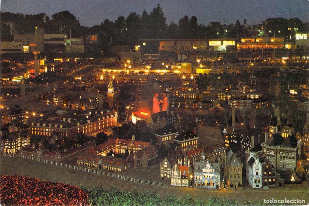 Postales: Postal de la vista nocturna del parque en miniatura Madurodam en La Haya