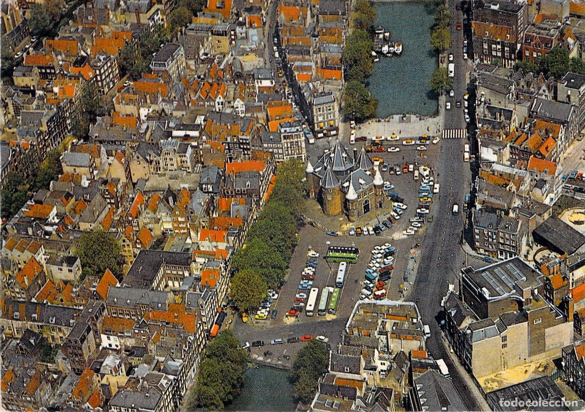 Postales: Postal de &Aacute;msterdam con vista a&eacute;rea de Waag y Geldersekade
