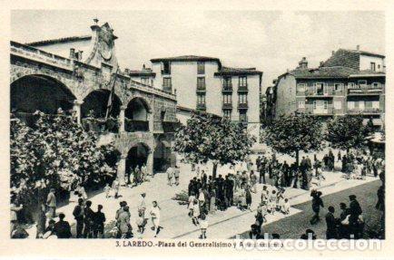 Postkarten: POSTAL PV06363: Laredo. Plaza del Generalisio y Ayuntamiento