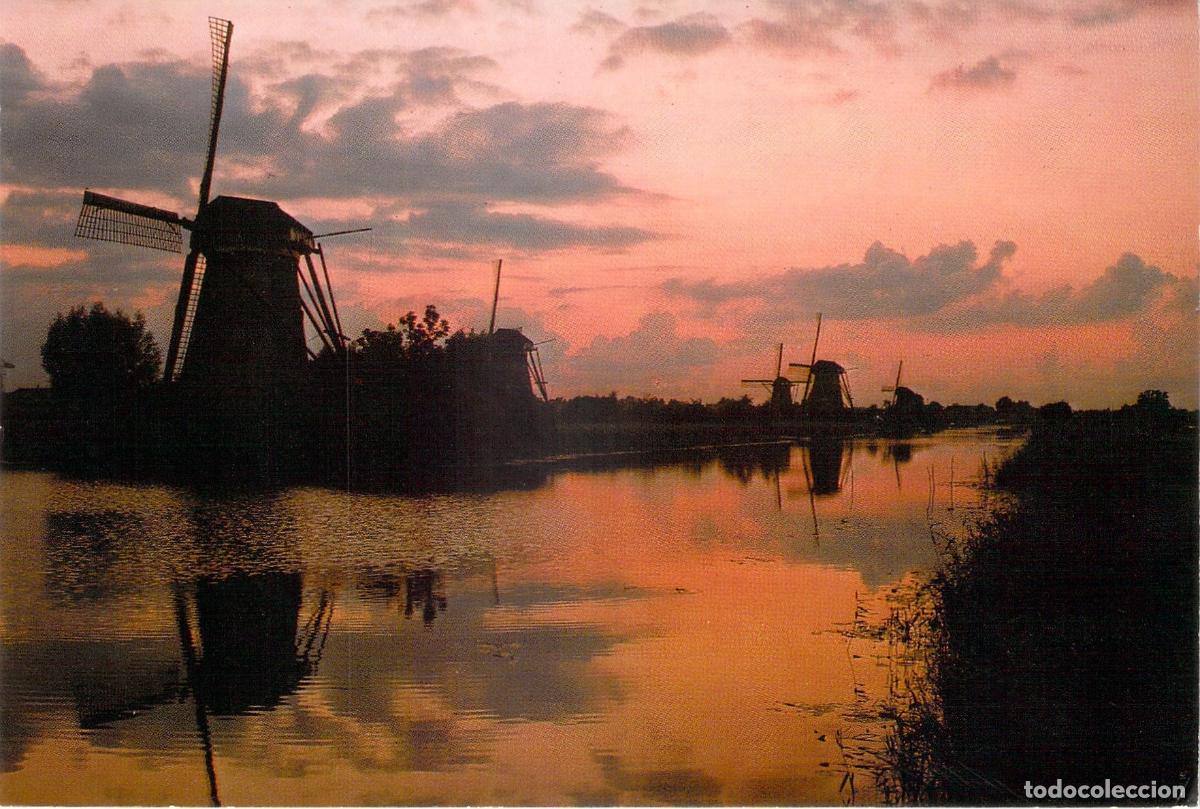 Postales: Postal de los molinos de viento de Kinderdijk en los Pa&iacute;ses Bajos