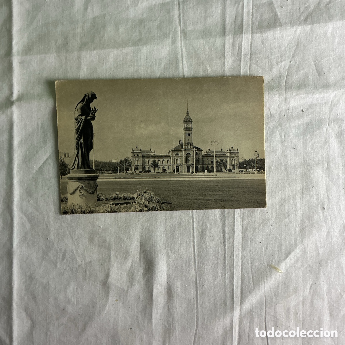 Postales: La Plata (Argentina) &ndash; Municipalidad y Plaza Moreno &ndash; Postal antigua n&ordm; 117