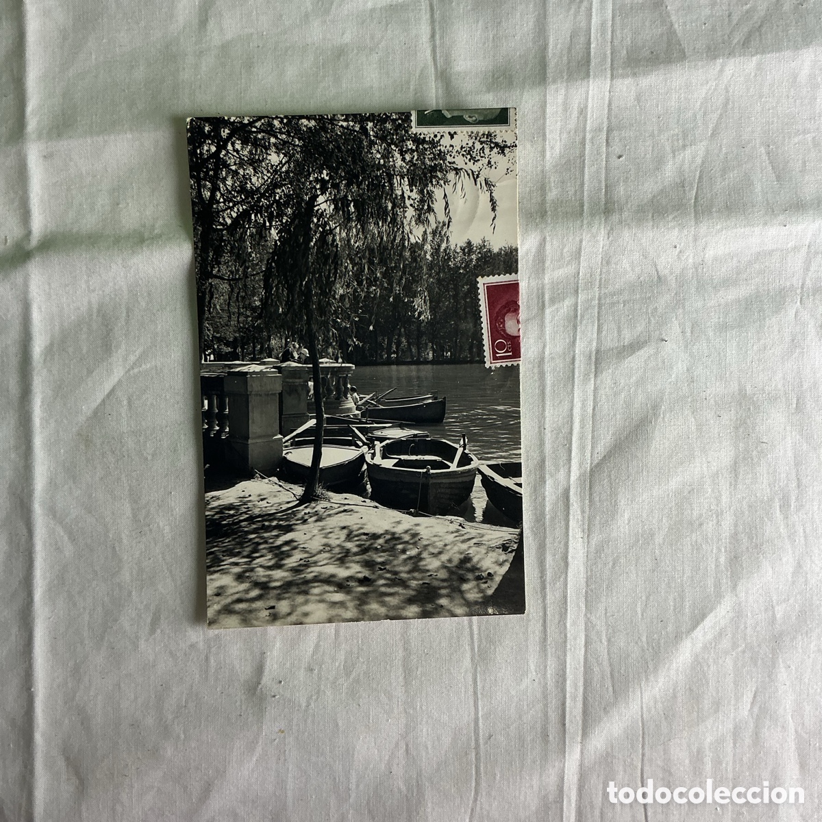 Postales: Postal antigua Puigcerd&agrave; &ndash; El Lago con barcas, Girona &ndash; circulada en 1957 a Barcelona, n&ordm; 789