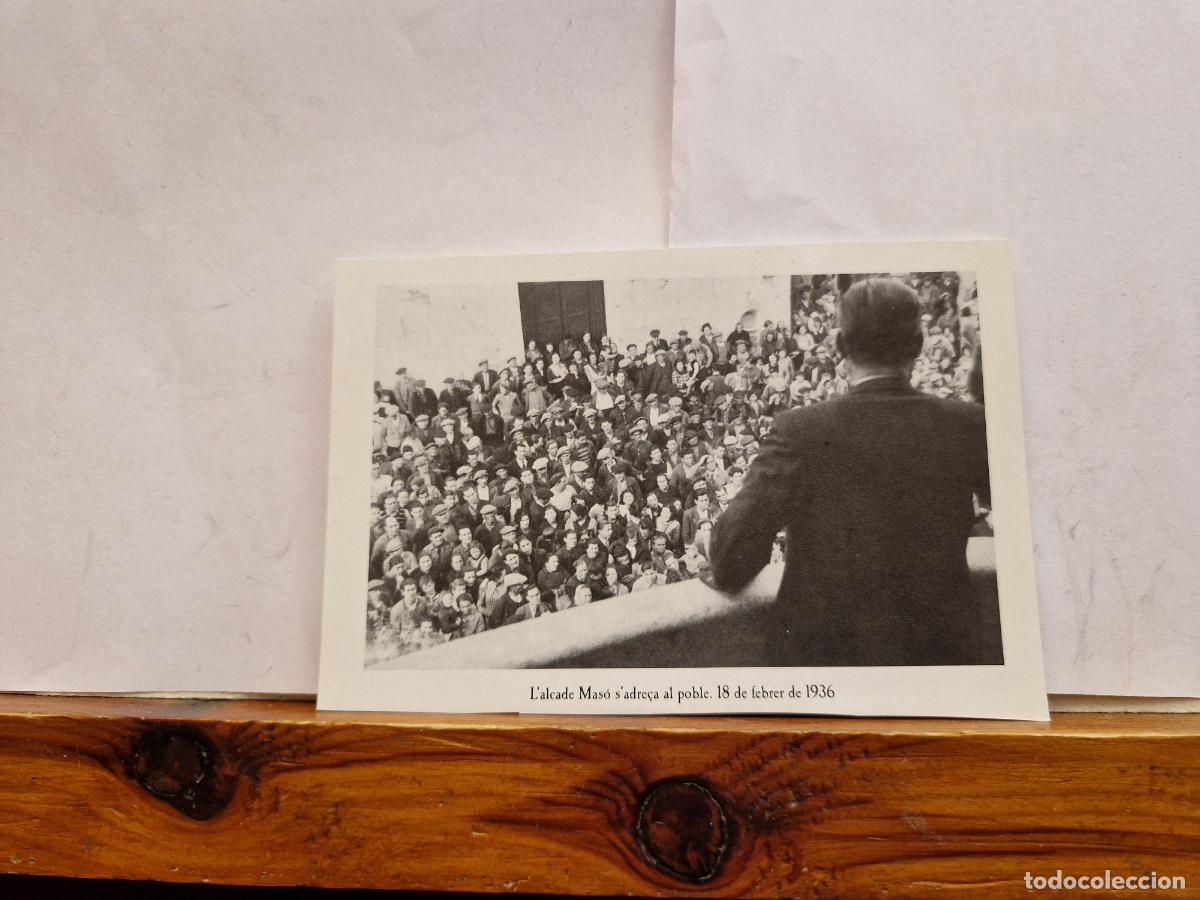 Postales: BONITA FOTOGRAFIA EN PAPEL. BANYOLES ELS ANYS 30.40 I 50. L'ALCALDE MASO S'ADRE&Ccedil;A AL POBLE.18 FEBRER