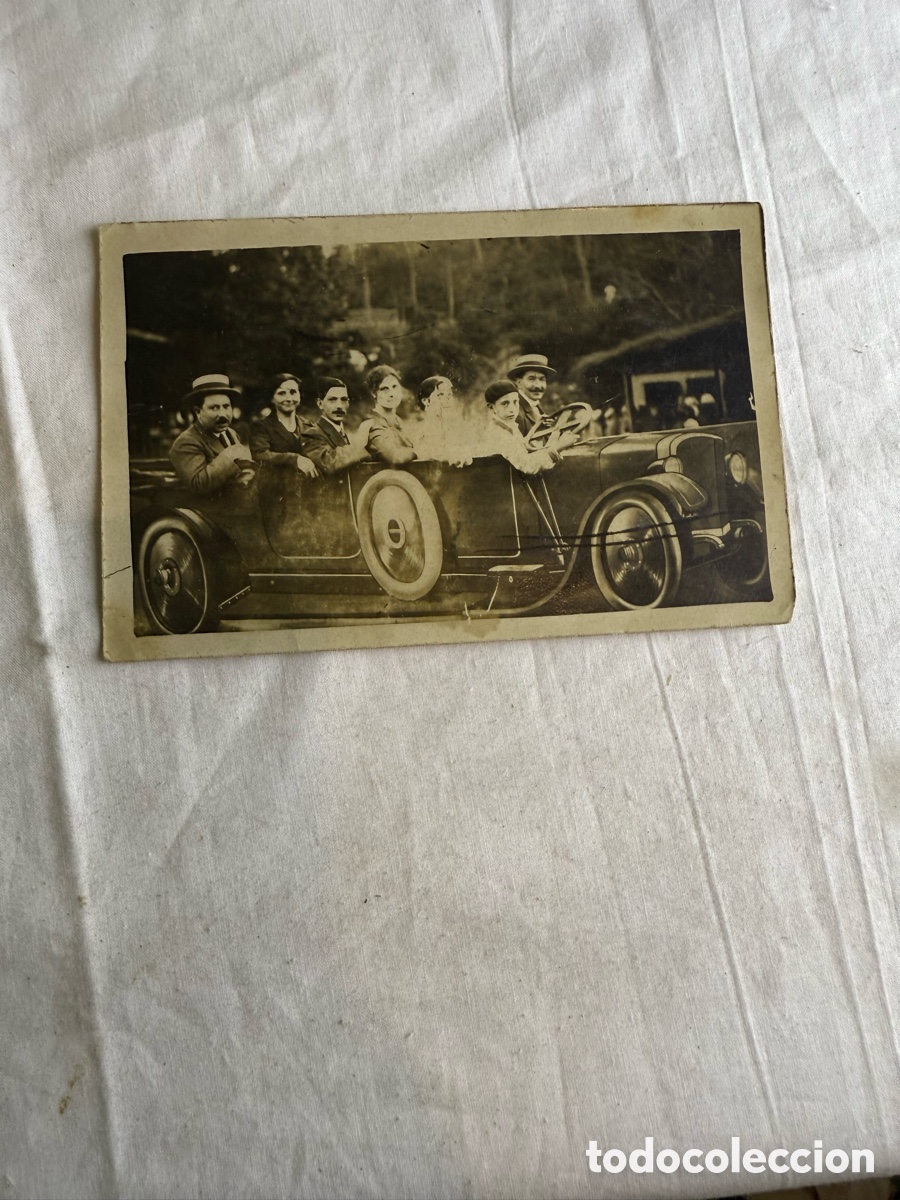 Postales: Postal fotogr&aacute;fica antigua &ndash; Autom&oacute;vil con grupo de personas &ndash; a&ntilde;os 1910-20