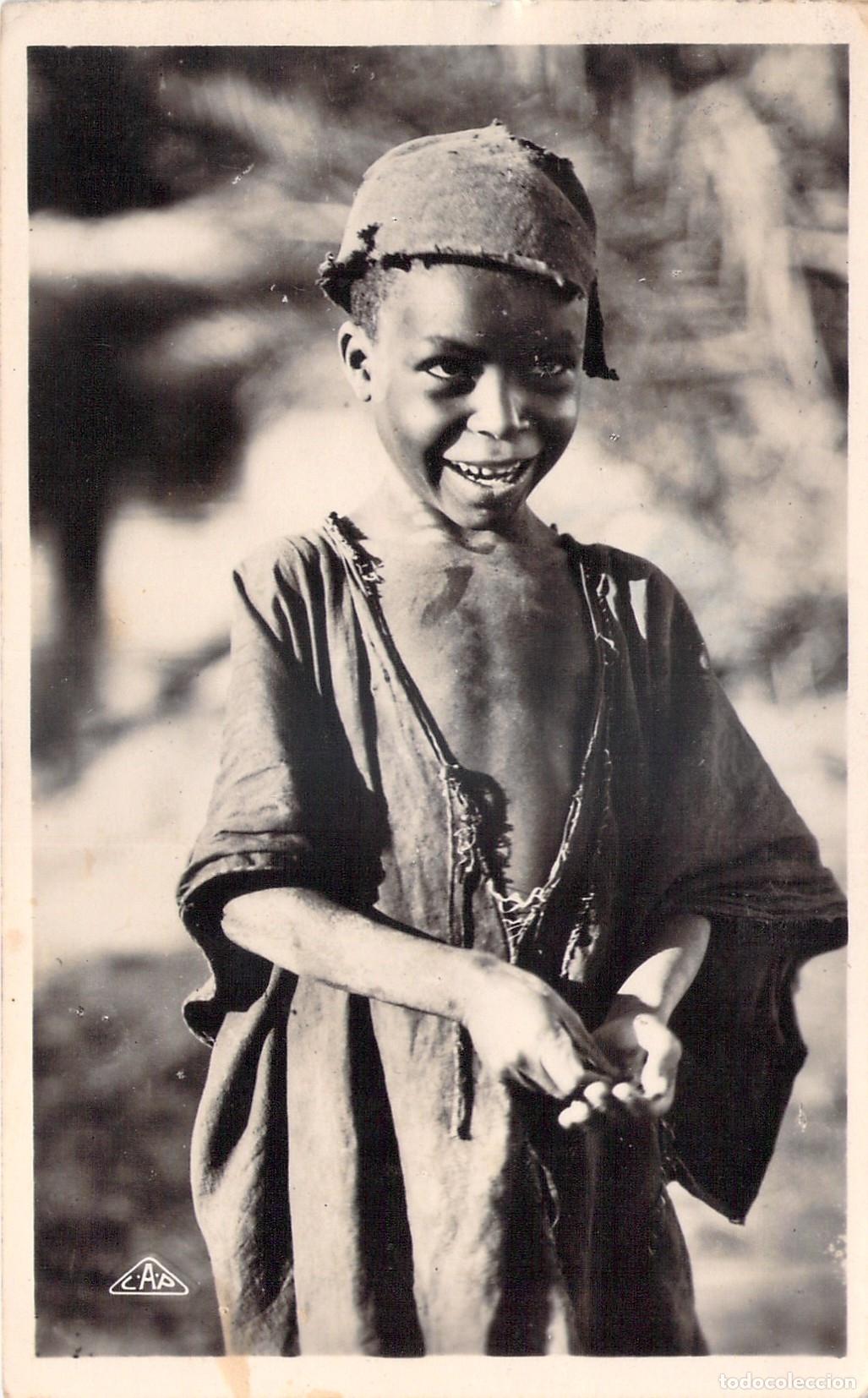 Postales: Postal de ni&ntilde;o argelino en Bou Saada