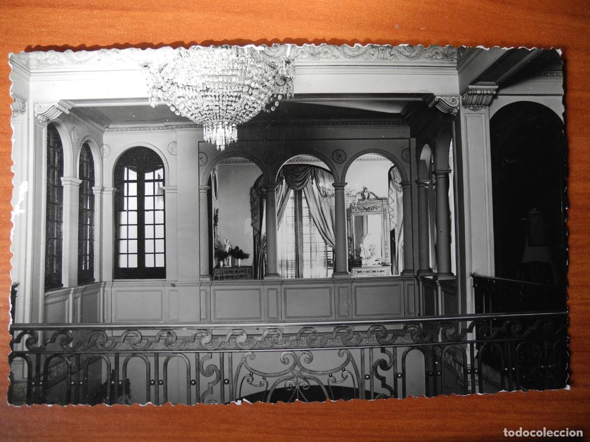 Postcards: Postal antigua de Foto Art Niepce. Paper Regtor. Representa una galeria interior.