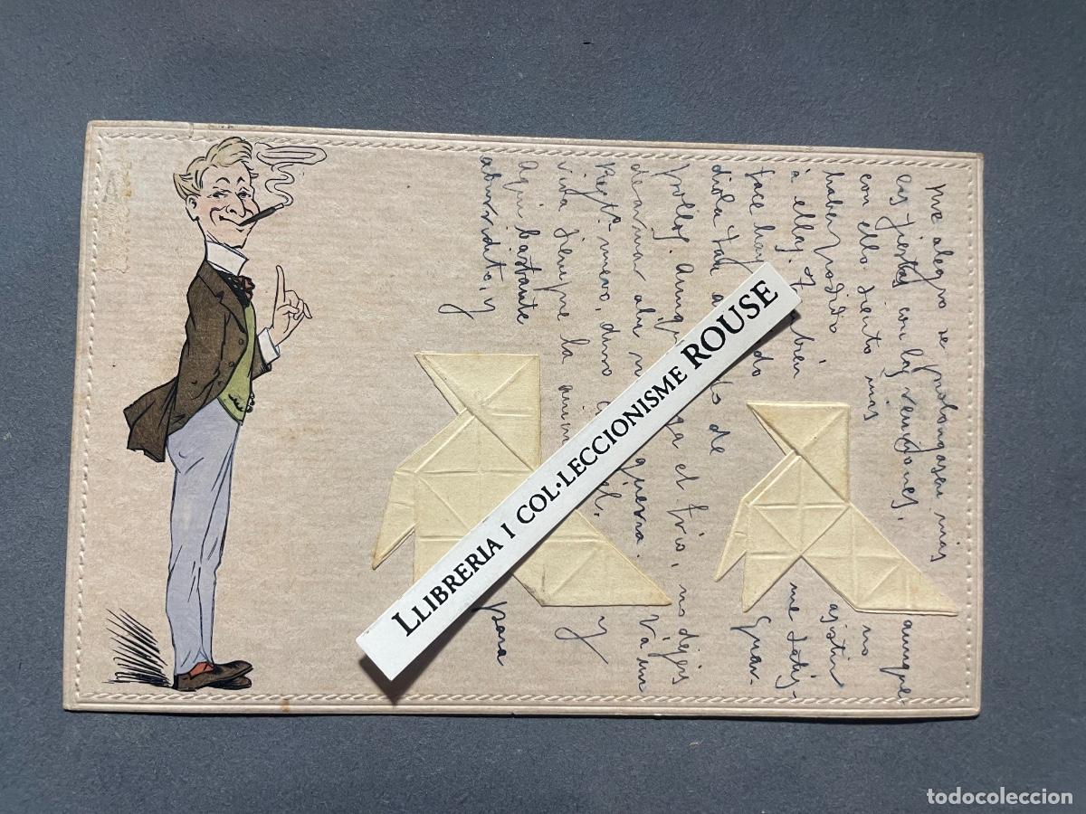 Postales: ANTIGUA POSTAL ILUSTRADA Y PAJARITAS PEGADAS PERSONAJE FUMANDO - CIRCULADA - 14X9 CM.