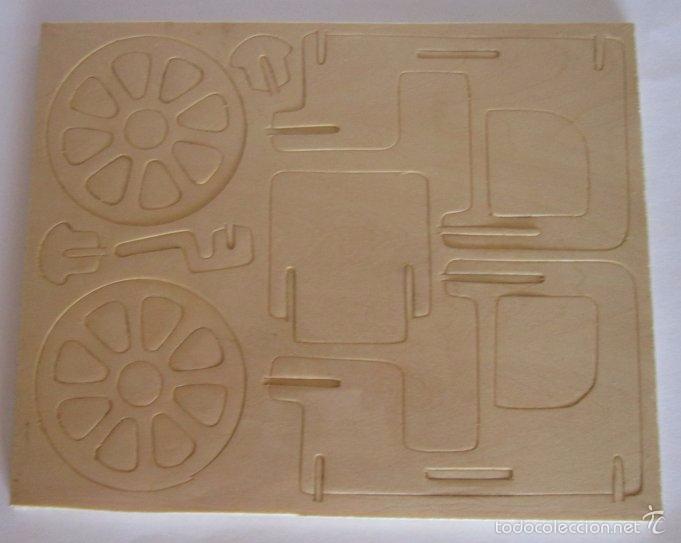 Puzzles: WOODCRAFT CONSTRUCTION KIT, ROLLING AUTOMOBILE. CC - Foto 2