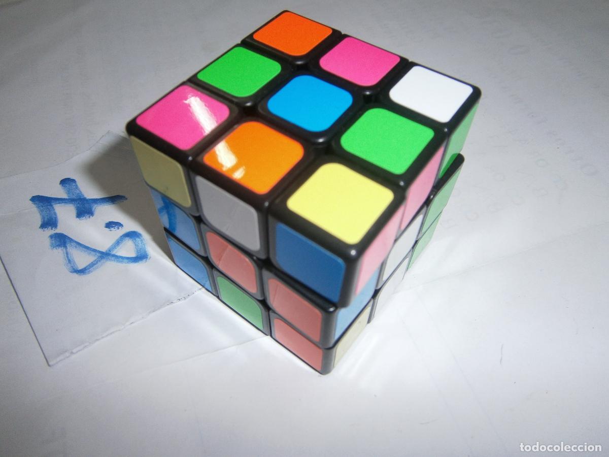 Puzzles: --- CUBO DE RUBIK --- - Foto 1