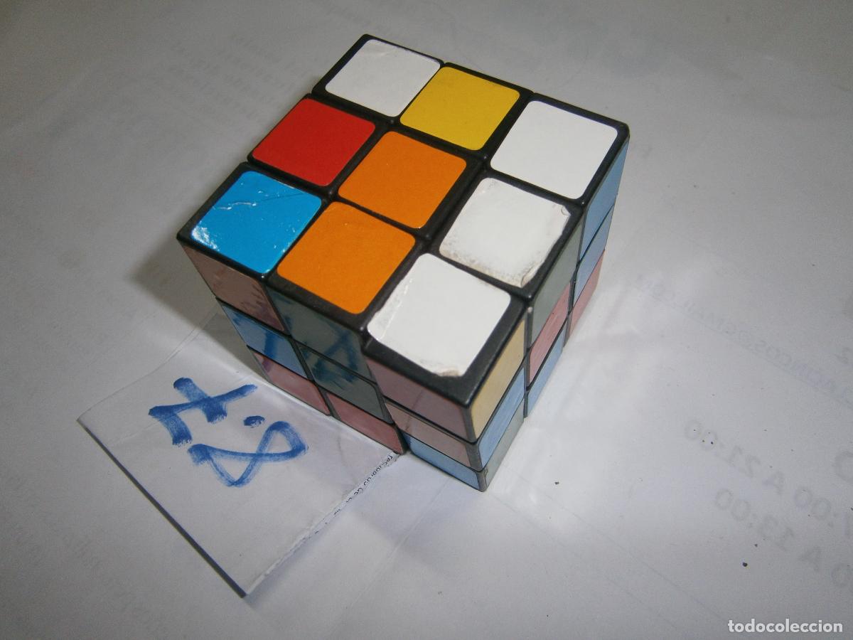 Puzzles: --- CUBO DE RUBIK --- - Foto 1