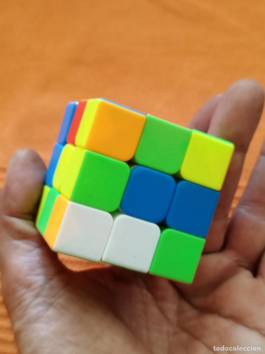 Puzzles: Cubo de Rubik 3x3 sin pegatinas. - Foto 4