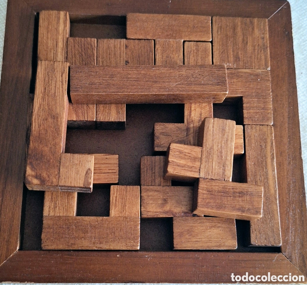 Puzzles: Cubos Magicos. Rompecabezas-puzle de madera