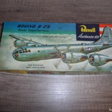 Radio Control: BOEING - 29 GIANT SUPERFORTRESS. Lote 399878154
