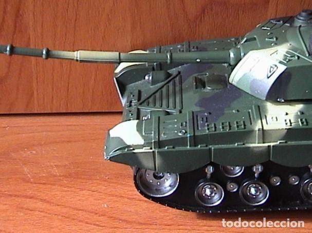 Radio control: TANQUE TELEDIRIGIDO. FUNCIONA PERFECTAMENTE. - Foto 2