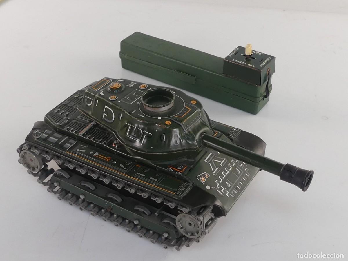 Radio Control: TANQUE M-40.DE HOJALATA Y PLASTICO MODERN TOYS. MADE IN JAPAN. CON MANDO A DISTANCIA