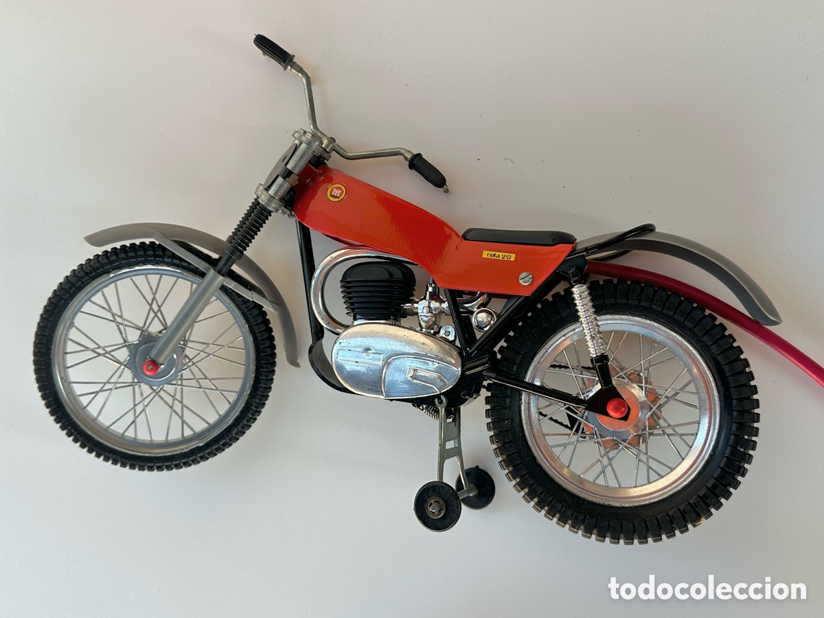 Radio control: Antigua Motocicleta a escala aprox 1/6 Montesa Cota 247 de la marca Clim
