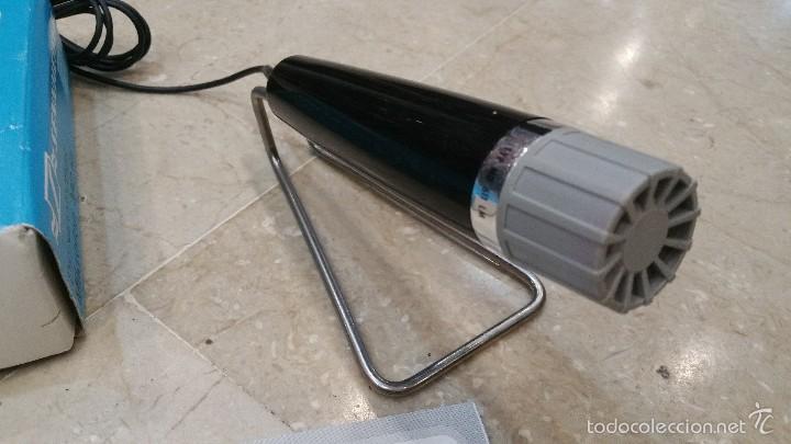 Radios antiguas: Antiguo microfono Sennheiser MD 611 en su caja - Foto 2