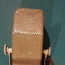 Radios antiguas: MICRÓFONO DE CINTA RCA 44BX - ORIGINAL AÑOS 50 - FUNCIONA. Lote 191031215