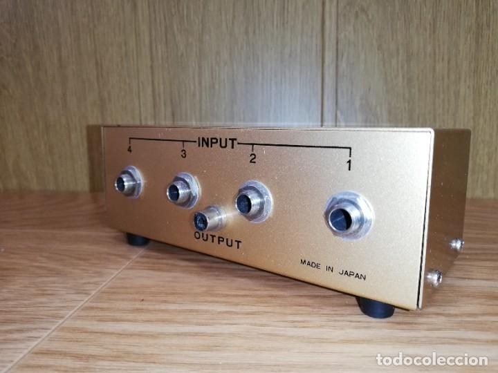 Radios antiguas: Mezclador de micr&oacute;fonos transistorizado marca Eagle - Foto 3