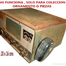 Radios antiguas: RADIO ANTIGUO MILITAR HEATHKIT AÑOS 60S BANDA CIVIL ANTIGUA. NO FUNCIONA. Lote 313507043