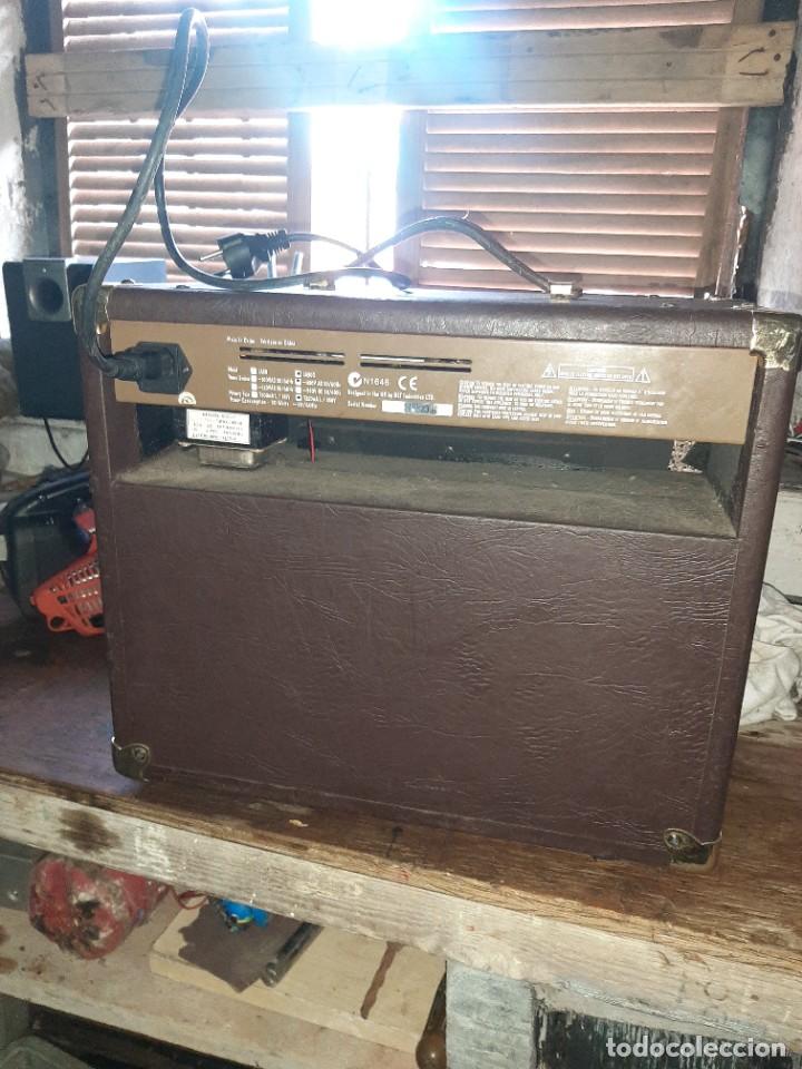 Radios antiguas: Amplificador Laney LA30C - Foto 2