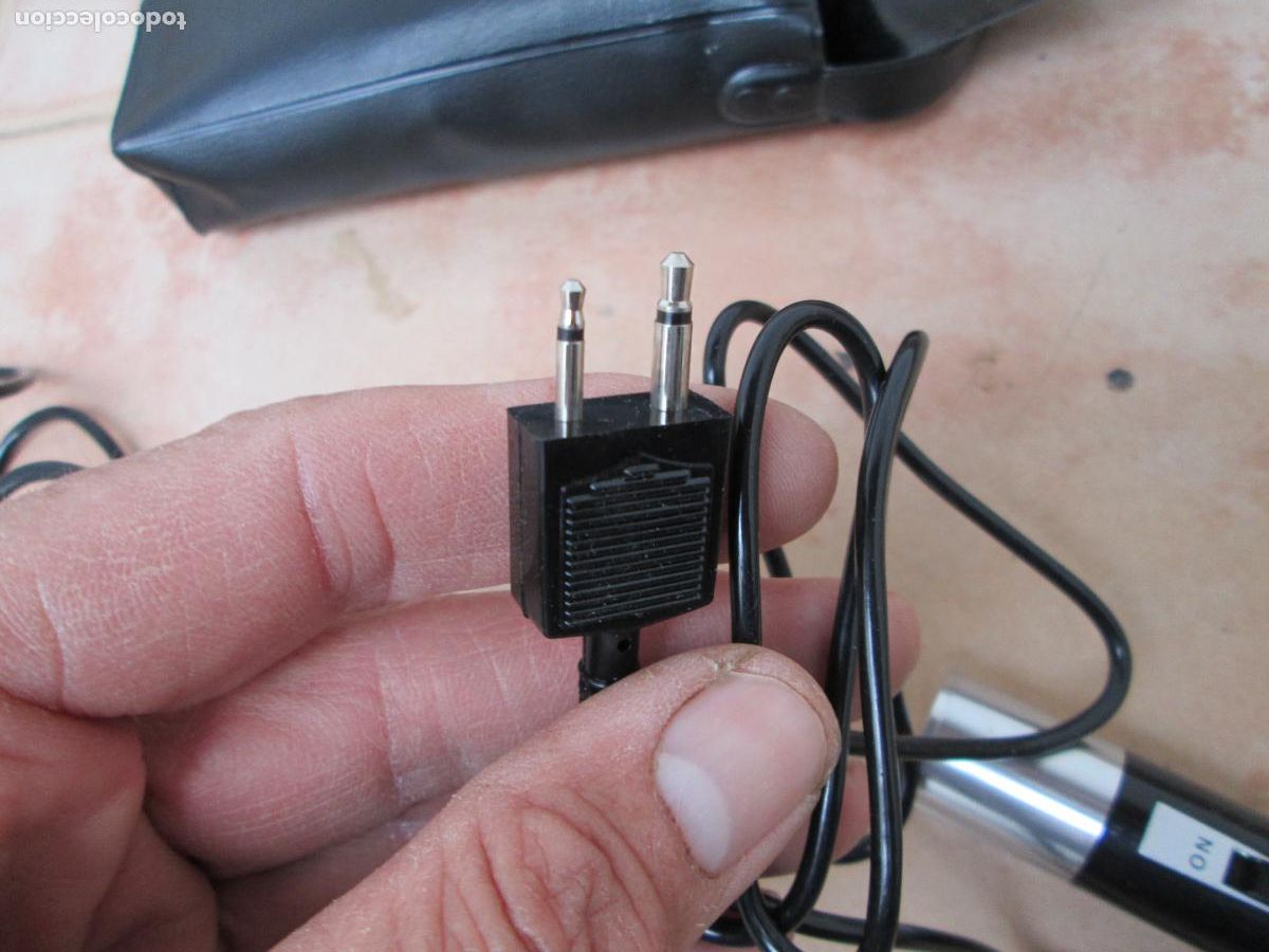 Radios antiguas: Lote de 2 micr&oacute;fonos antiguos, sin probar. - Foto 6