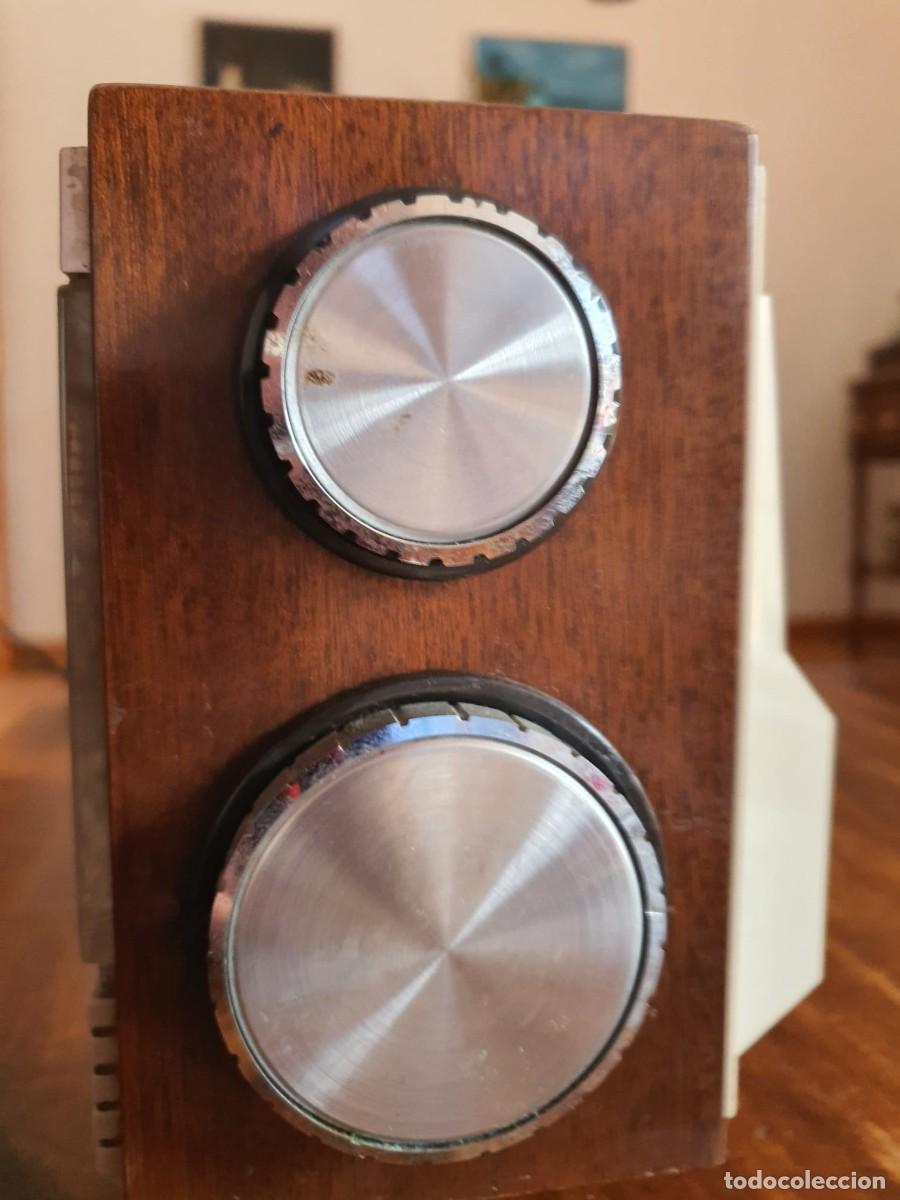 Radios antiguas: Radio transistor vintage Lavis 980 funcionando - Foto 2