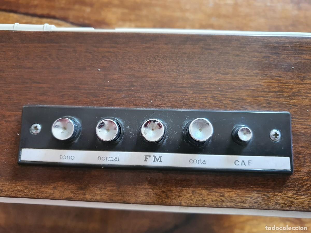 Radios antiguas: Radio transistor vintage Lavis 980 funcionando - Foto 5