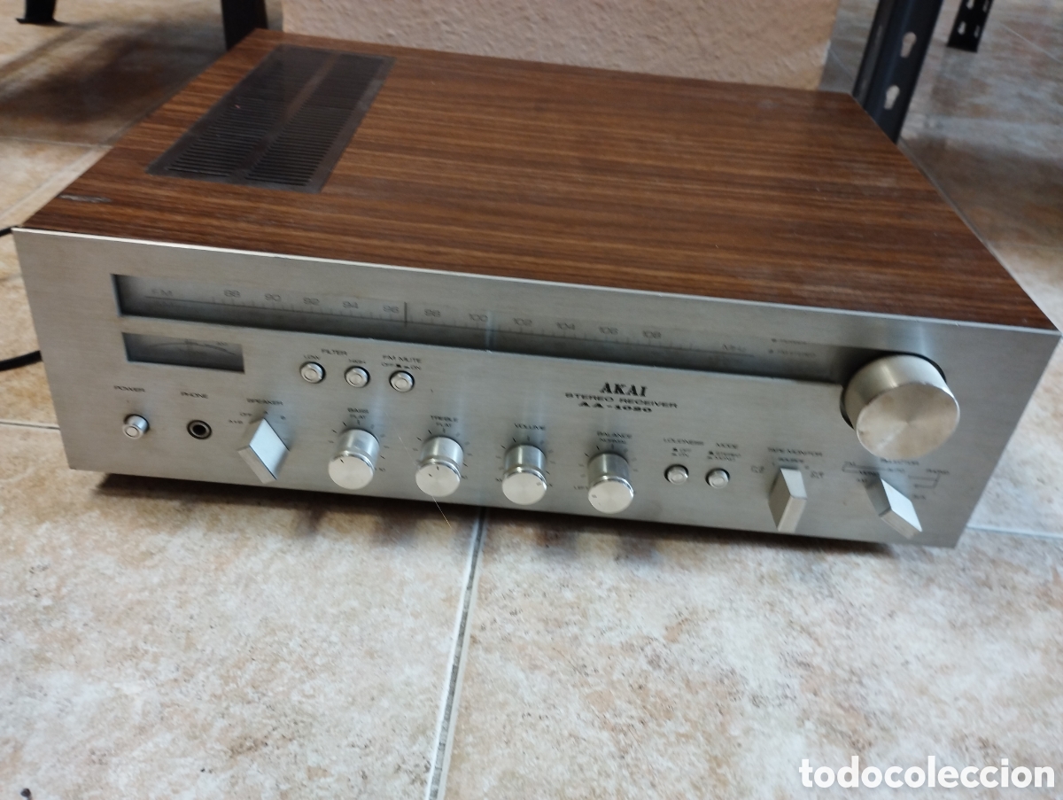 Radios antiguas: Amplificador Akai AA-1020
