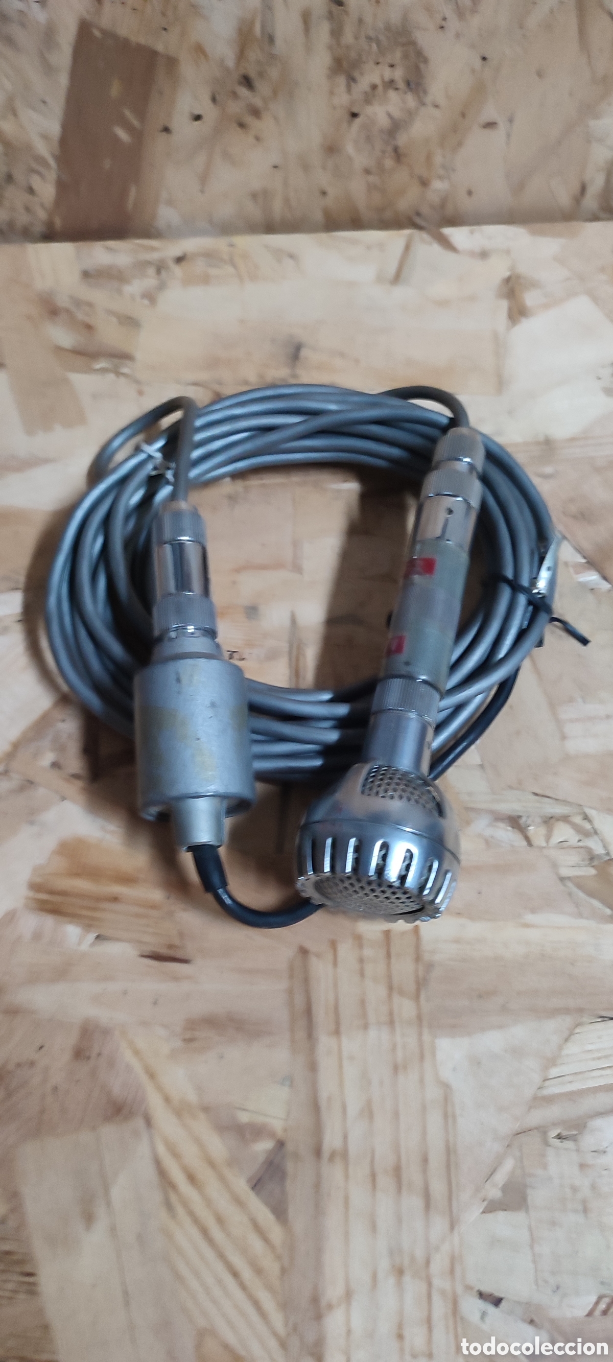 Radio antiche: Antiguo micr&oacute;fono Melodium 76 A. Desconozco funcionamiento