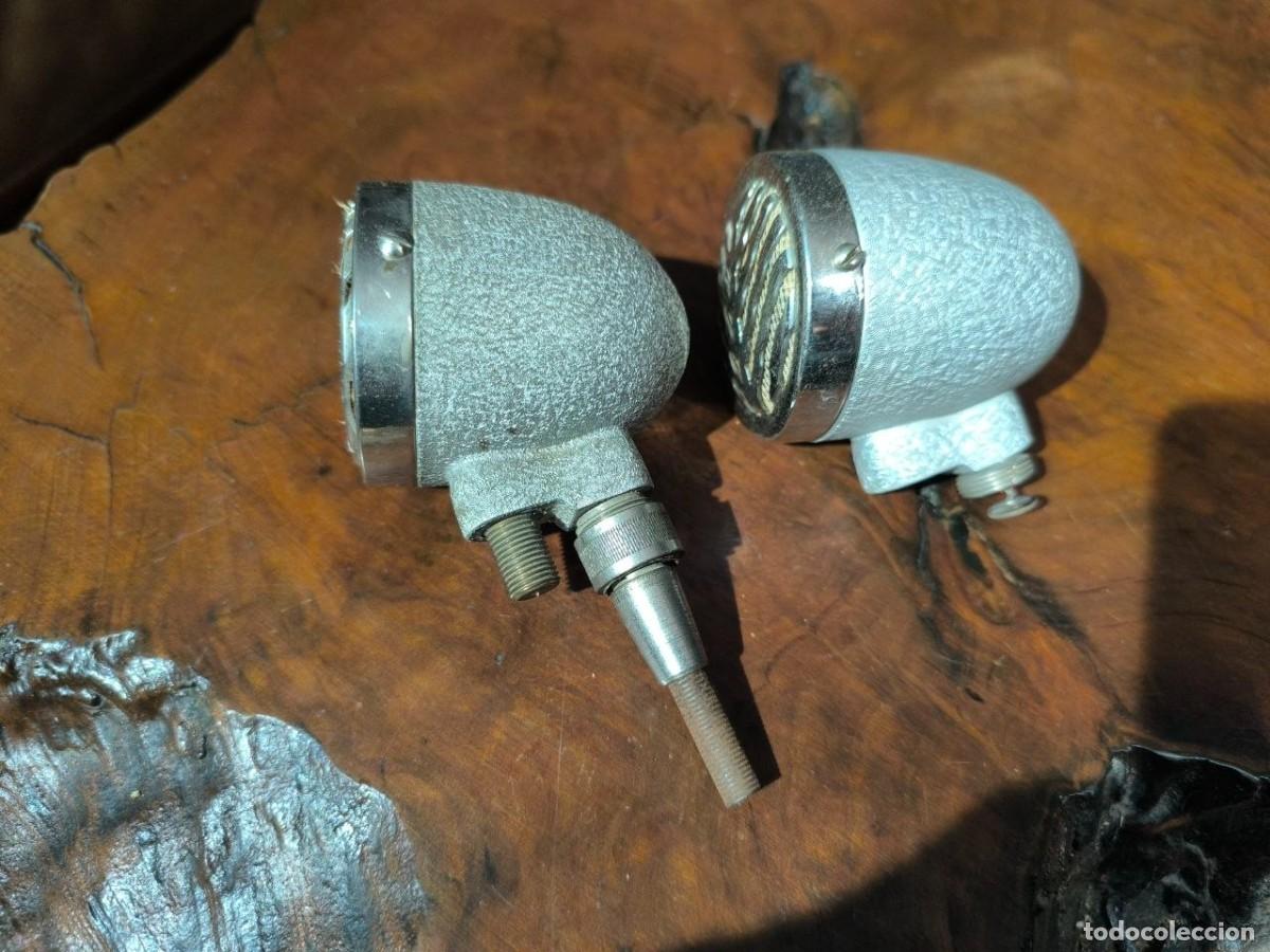Radios Anciennes: MICROFONO DE CRISTAL CLASICO, MODELO BALA A&Ntilde;OS 50 - 7X5,5 CM SOLO EL DE LA IZQUIERDA.