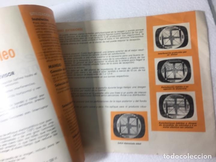 Radios antiguas: Original Antiguo Philips cat&aacute;logo - Foto 2