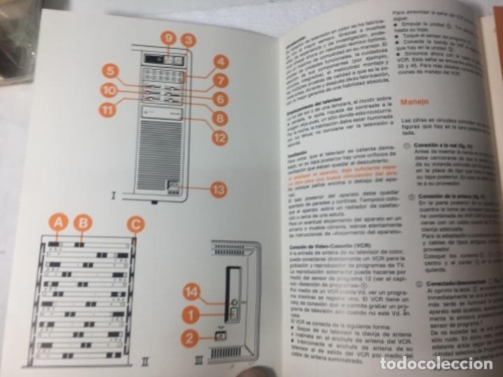 Radios antiguas: Original Antiguo Philips cat&aacute;logo y plano - Foto 4