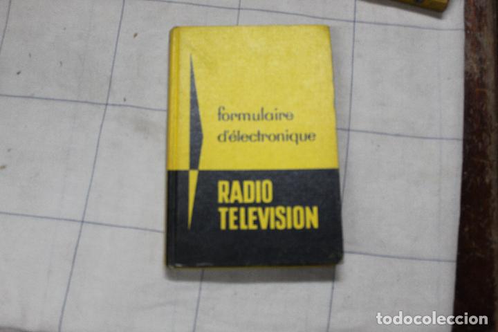 Radios antiguas: libro formulario de electronica - Foto 1