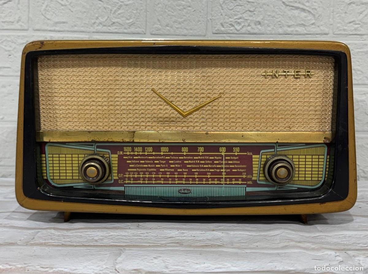 Radios antiguas: Antigua radio de v&aacute;lvulas Inter - Foto 1