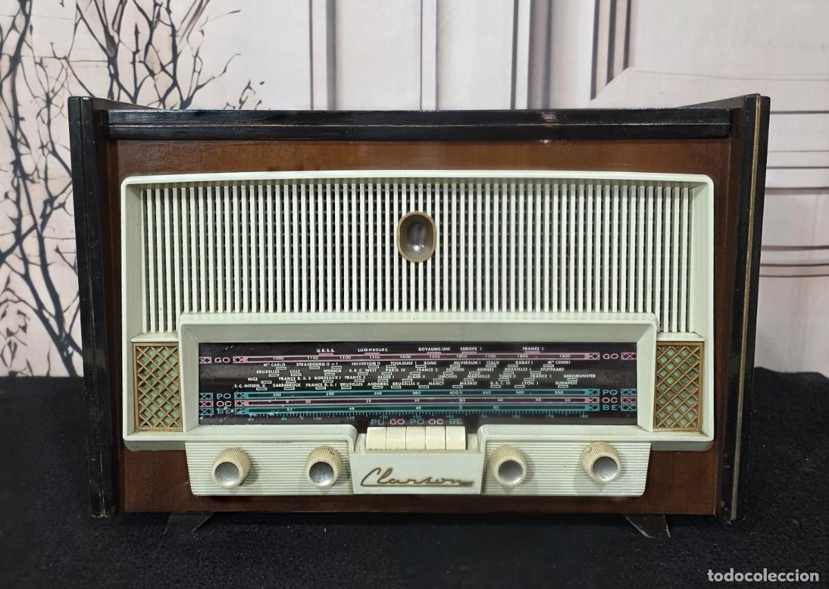 Radios antiguas: Antiguo radio tocadiscos Clarson - Foto 1