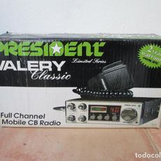 Station CB PRESIDENT GEORGE II 40 canaux AM/FM/LSB/USB Station CB PRESIDENT GEORGE II 40 canaux AM/FM/LSB/USB
