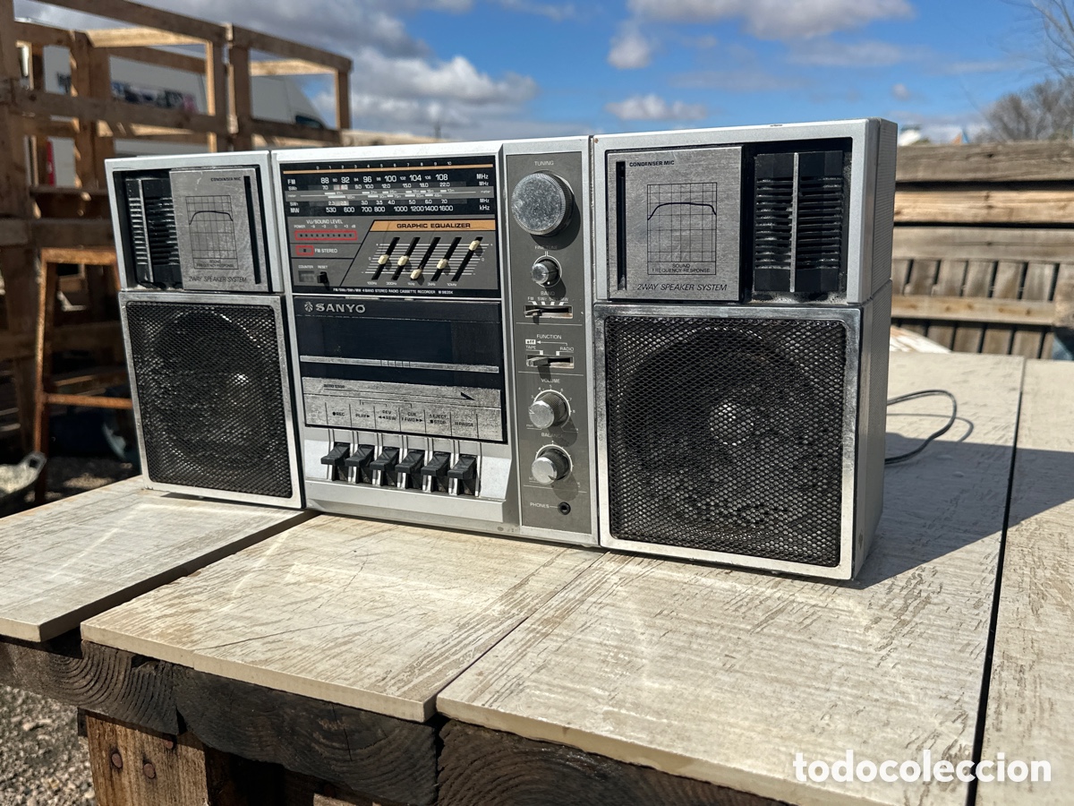 Radios antiguas: Sanyo model M 9835K - Foto 1