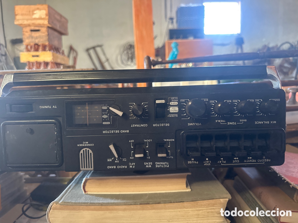 Radios antiguas: Radio-TV-cassette marca jvc - Foto 2